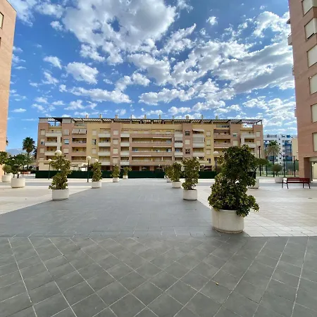 Apartment A&n Spacious With Pool & Parking *